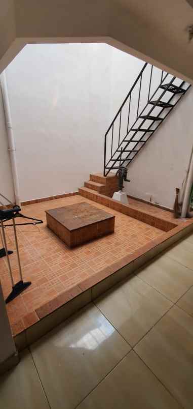 dijual rumah kelapa gading