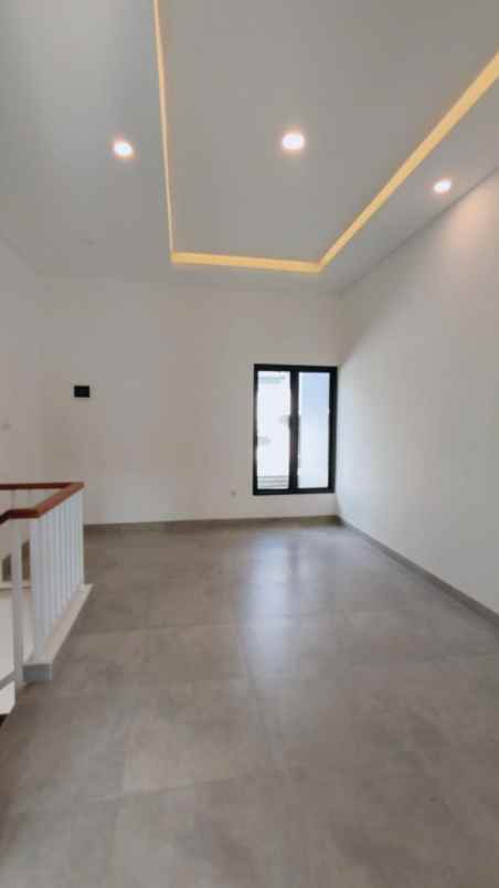 dijual rumah kencana loka bsd city