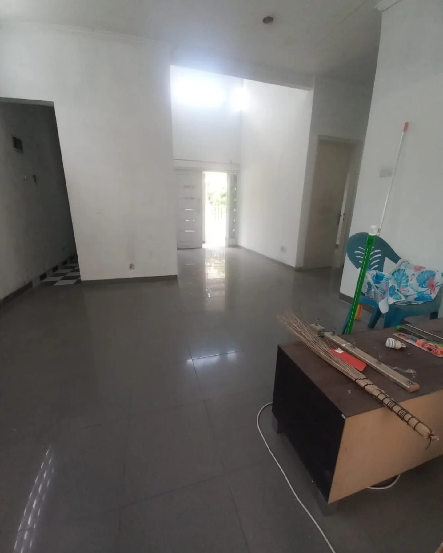 dijual rumah ketintang sarmada