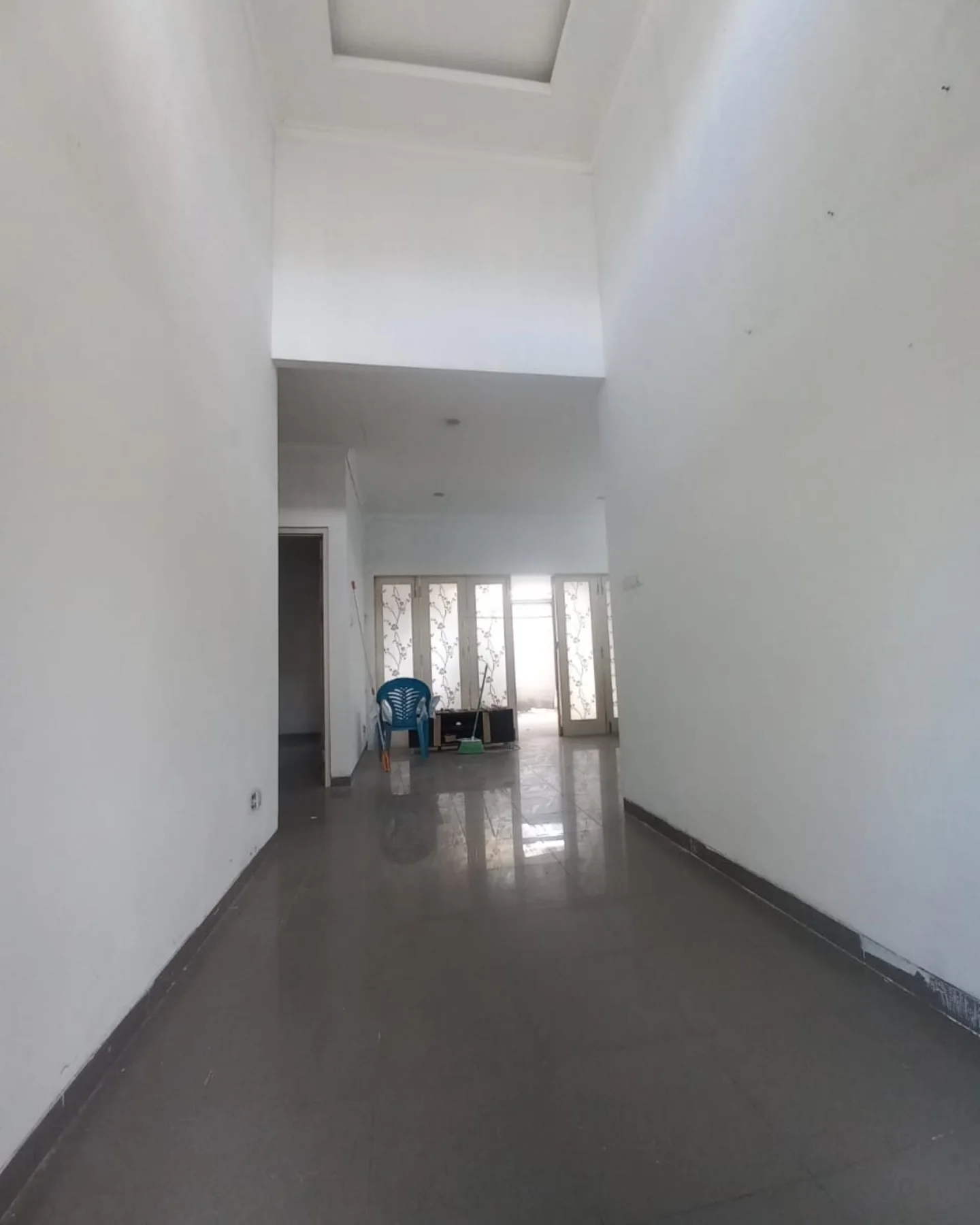 dijual rumah ketintang sarmada