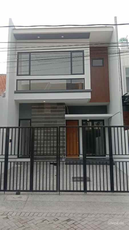 dijual rumah klmpis semolo