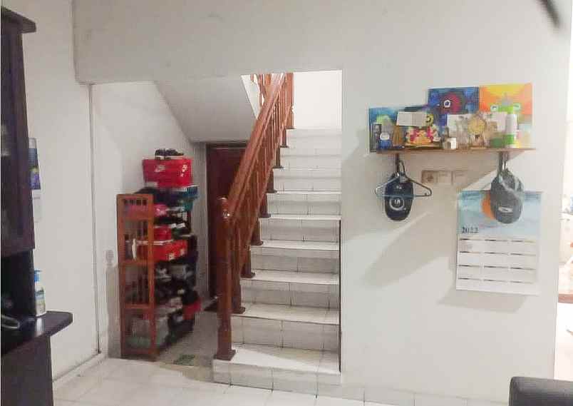 dijual rumah komplek bppt kel meruya