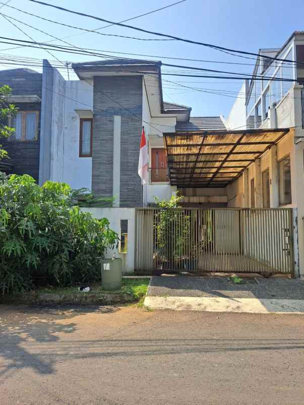 dijual rumah komplek buahbatu regency