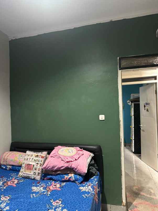 dijual rumah komplek buana ciwastra