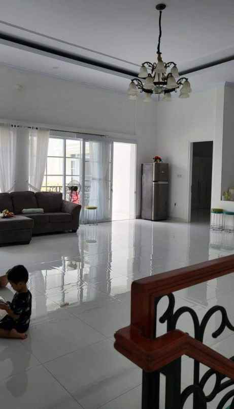 dijual rumah komplek elit bambu apus