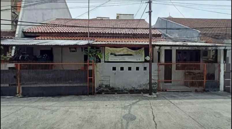 dijual rumah komplek kimia farma pondok