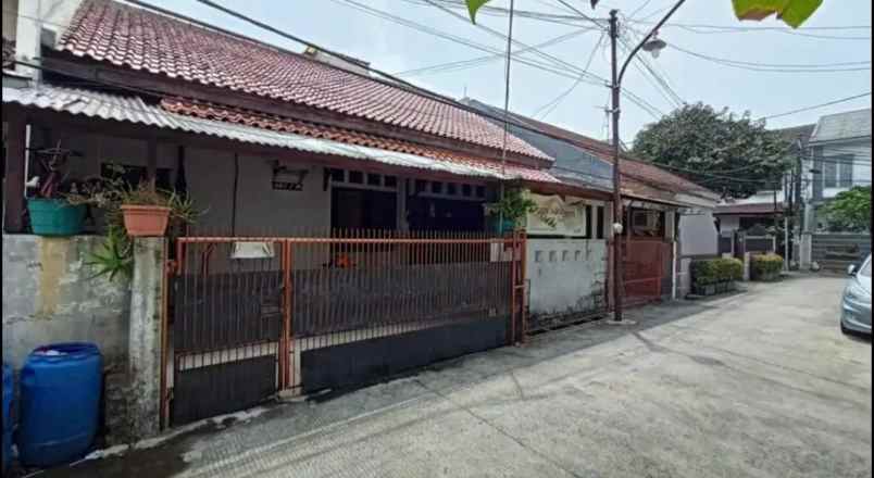 dijual rumah komplek kimia farma pondok