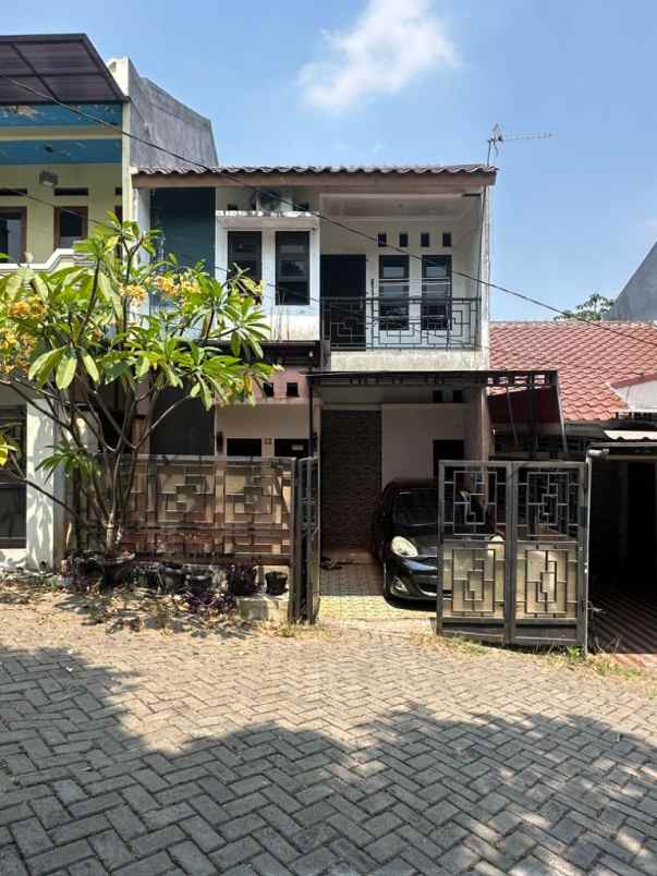 dijual rumah komplek pondok mahoni