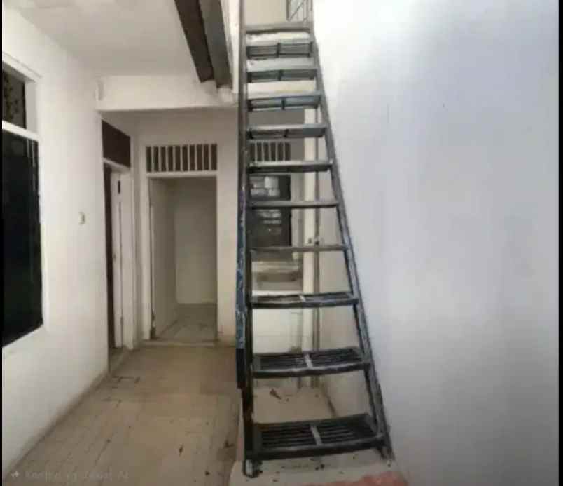 dijual rumah komplek pondok surya