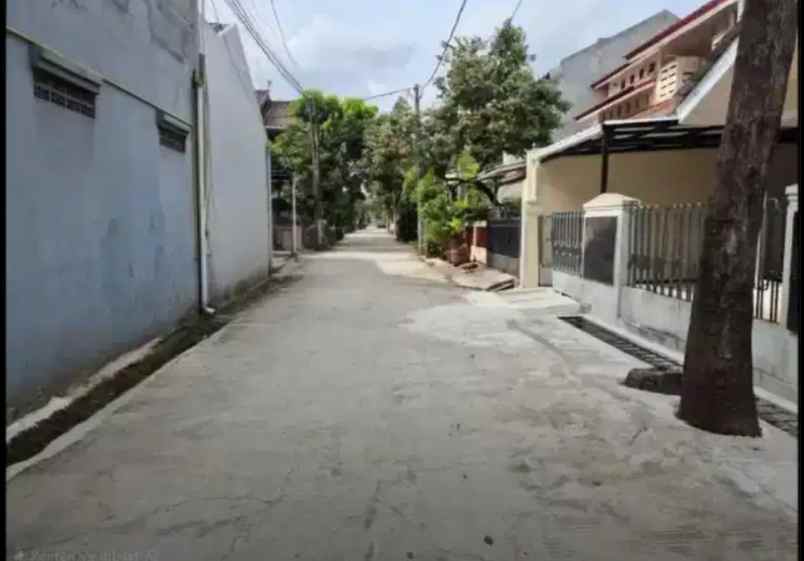 dijual rumah komplek pondok surya