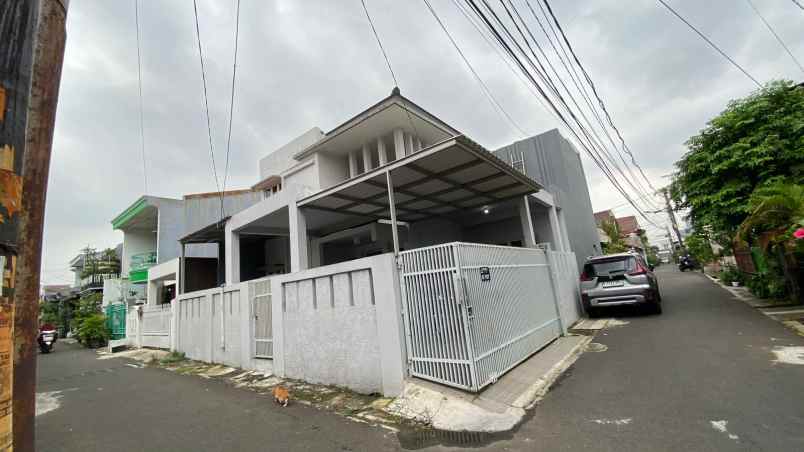 dijual rumah komplek ptb duren sawit