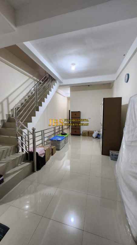 dijual rumah komplek rukun mas jalan