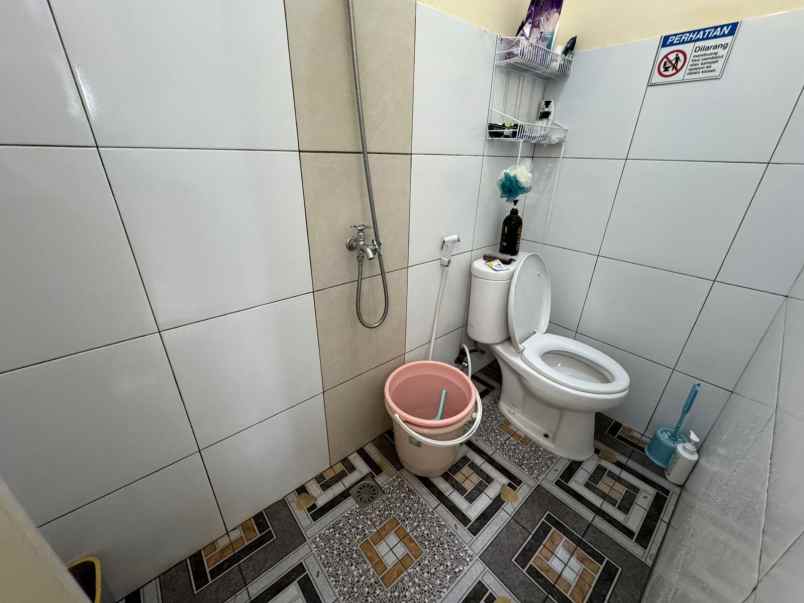 dijual rumah kost di talaga bestari tangerang