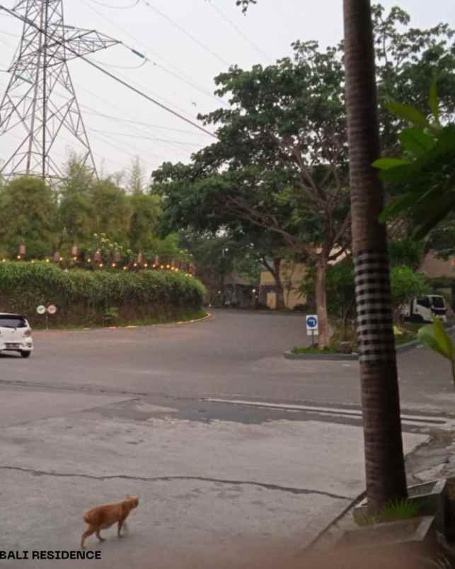 dijual rumah kota bali residence