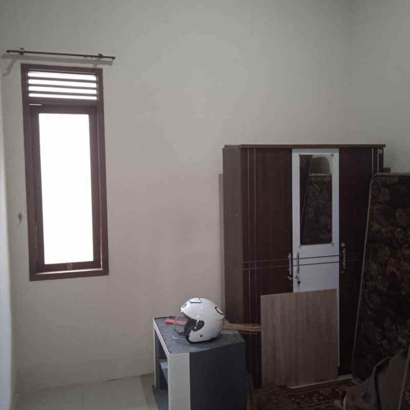 dijual rumah kota bali residence