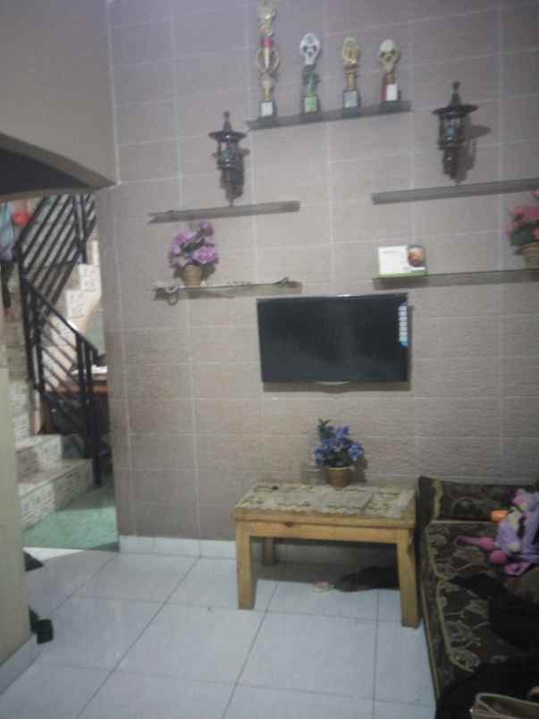 dijual rumah kranggan permai pondok