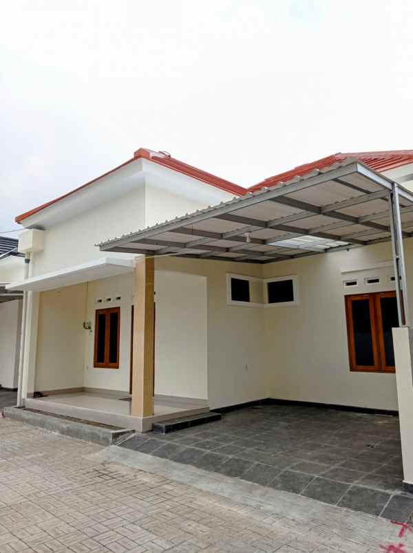 dijual rumah krapyak