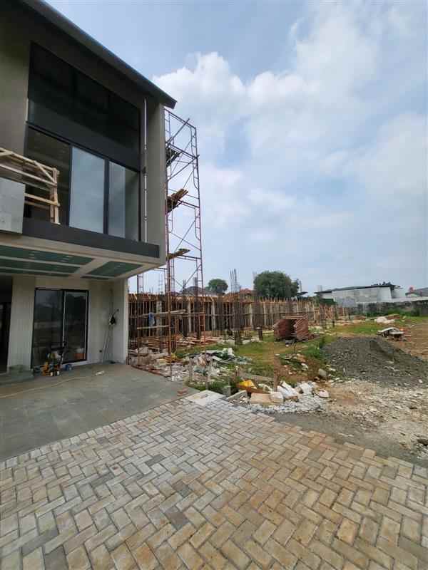 dijual rumah lebak bulus jakarta selatan