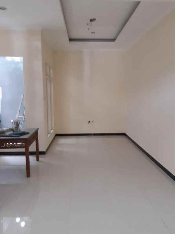 dijual rumah legenda wisata cibubur