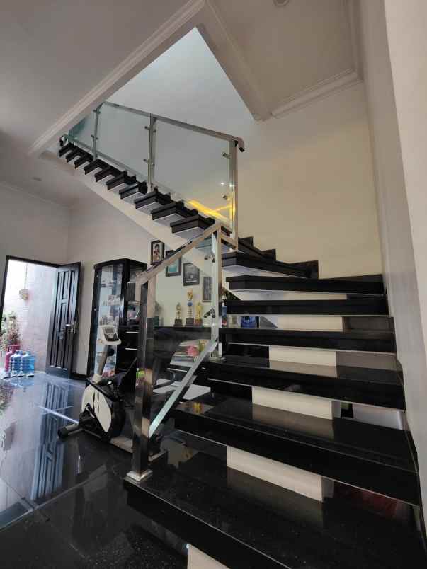 dijual rumah lokasi taman sulfat kota malang