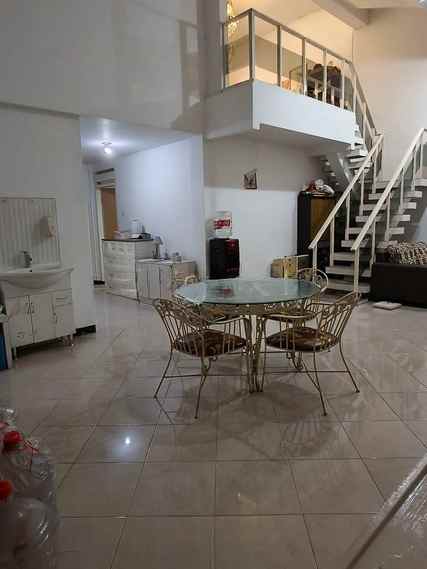 dijual rumah manyar tirtomoyo