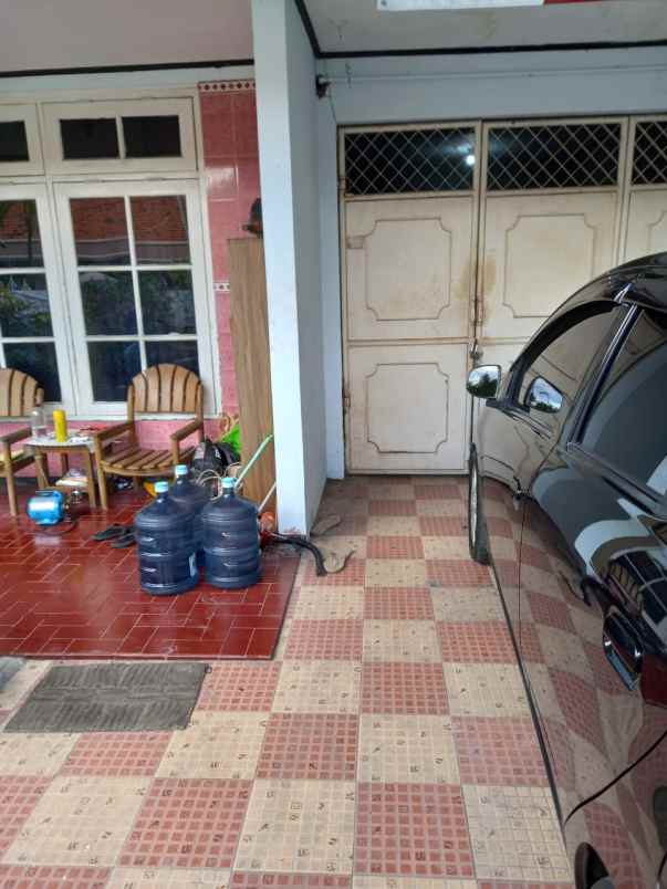 dijual rumah medayu asri