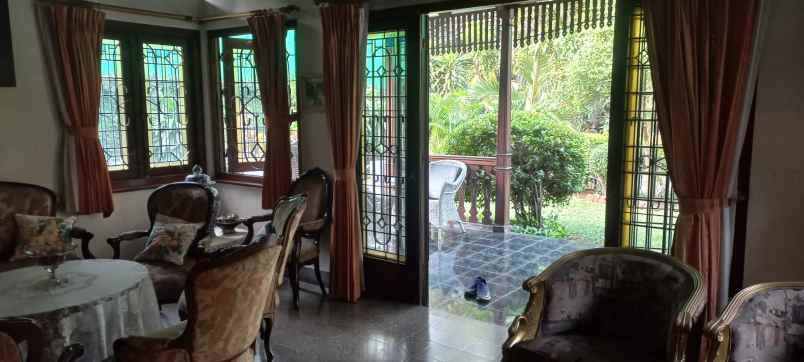 dijual rumah menteng