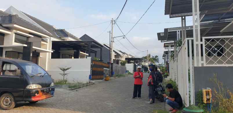 dijual rumah merjosari