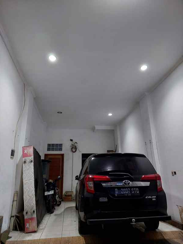 dijual rumah mewah 4 lantai jakarta barat