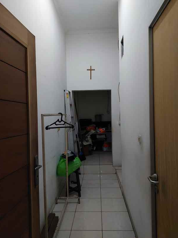 dijual rumah mewah 4 lantai jakarta barat