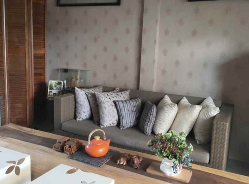 dijual rumah mewah puri surya jaya pasadena sidoarjo