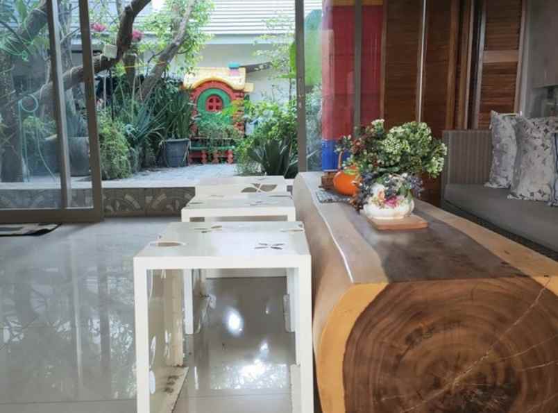 dijual rumah mewah puri surya jaya pasadena sidoarjo
