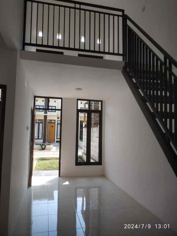 dijual rumah modern lokasi di dekat exit tol lawang