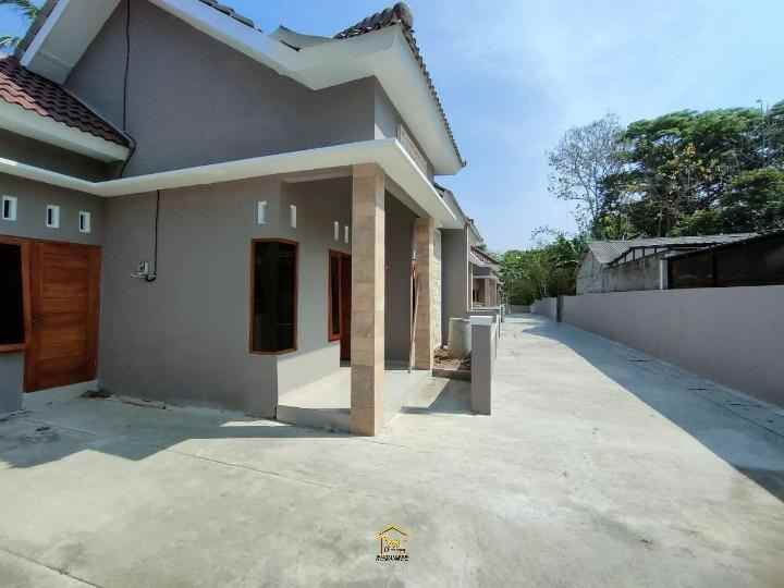 dijual rumah moyudan sleman yogyakarta