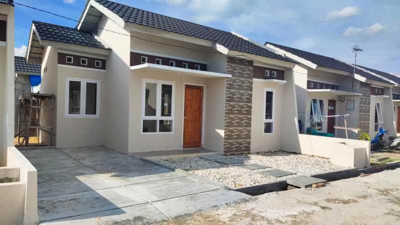 dijual rumah murah ready di kota pekanbaru