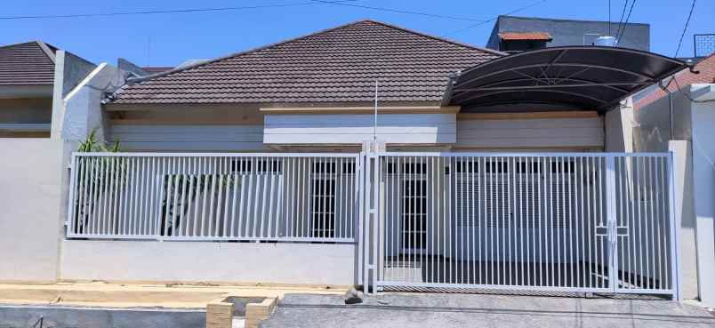 dijual rumah ngagel jaya tengah