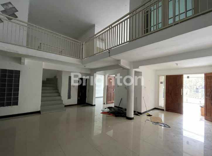 dijual rumah nginden intan