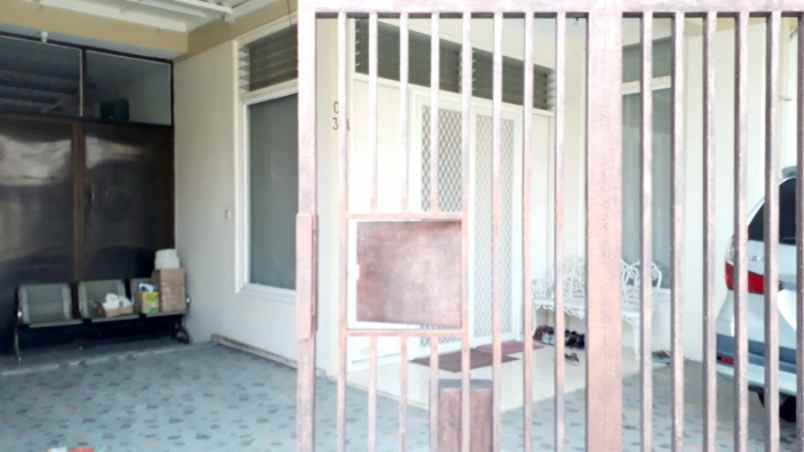 dijual rumah nginden intan barat
