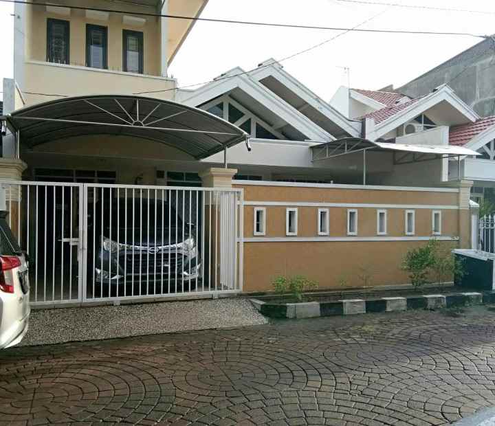 dijual rumah nirwana eksekutif