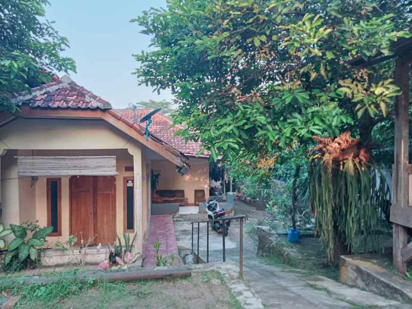 dijual rumah nusa indah