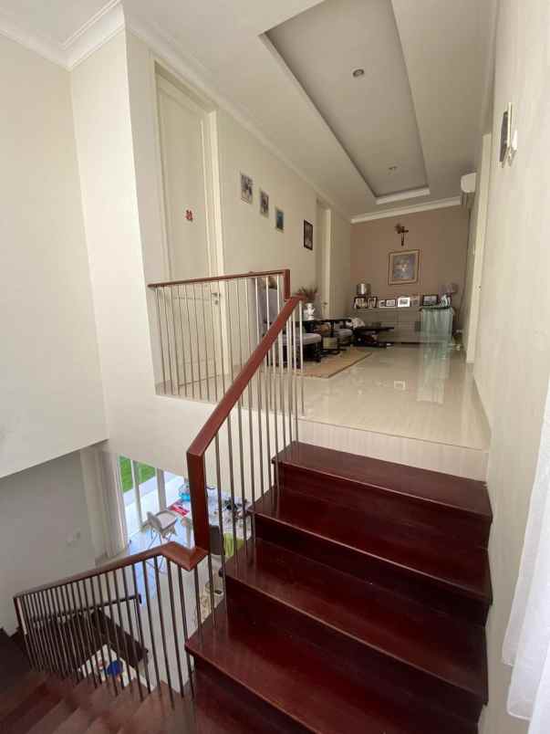 dijual rumah pakuwon city long beach surabaya