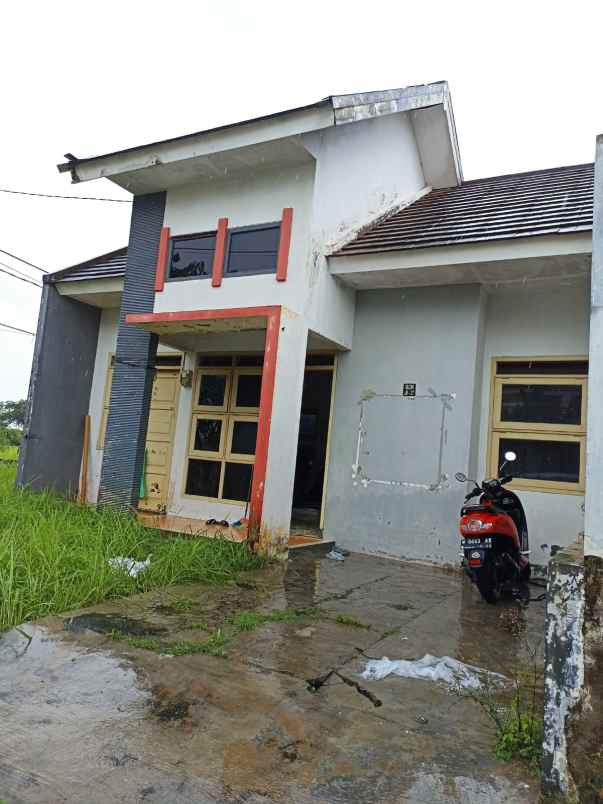 dijual rumah palem pertiwi menganti