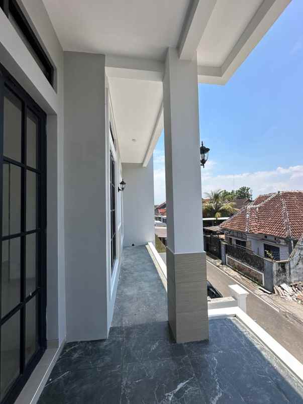 dijual rumah pandanwangi