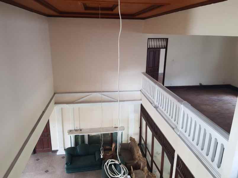 dijual rumah pangkalan jati