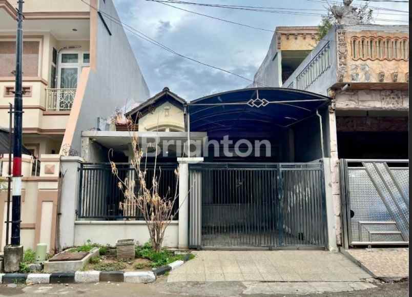 dijual rumah pantai mentari
