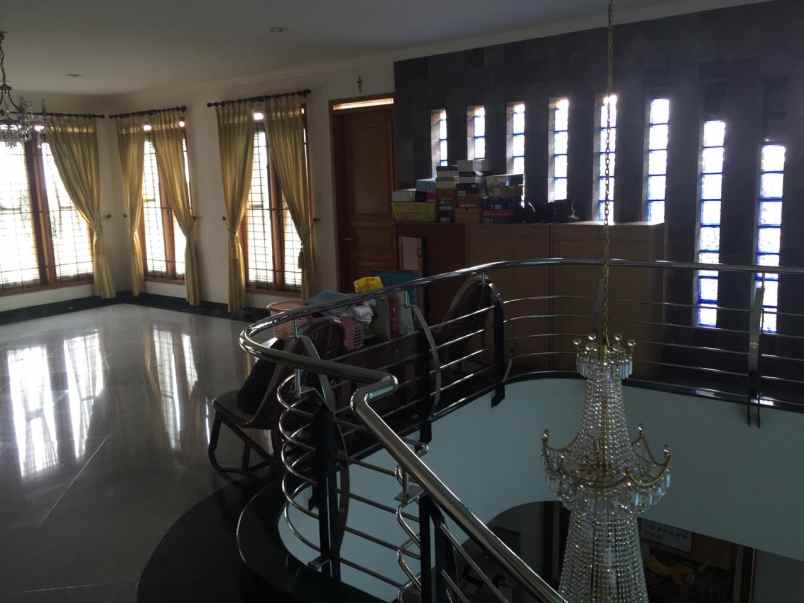 dijual rumah pasar area sayap sukajadi