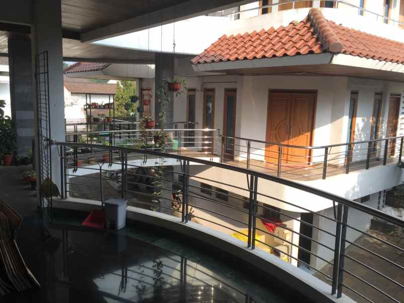 dijual rumah pasar area sayap sukajadi