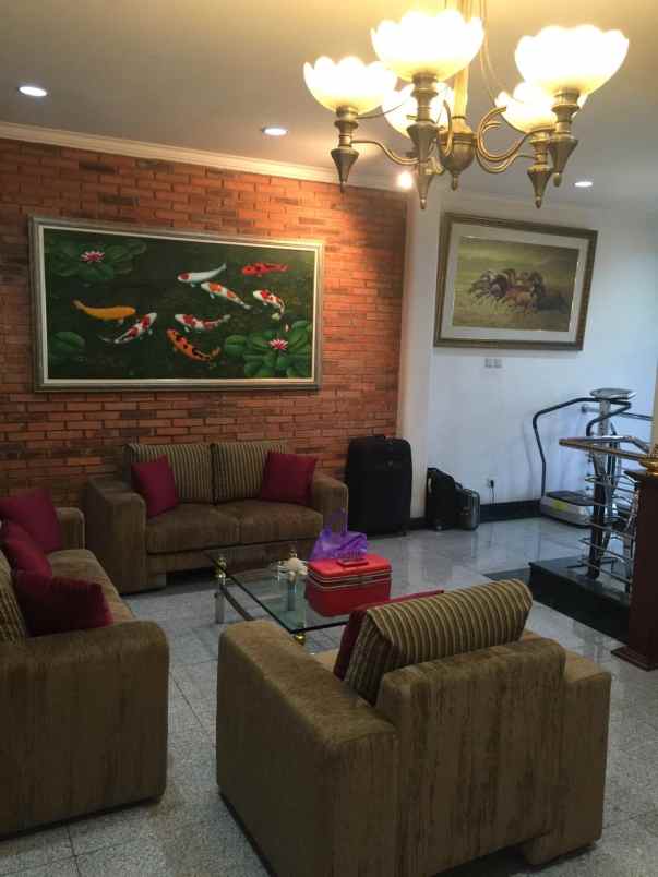 dijual rumah pasar area sayap sukajadi