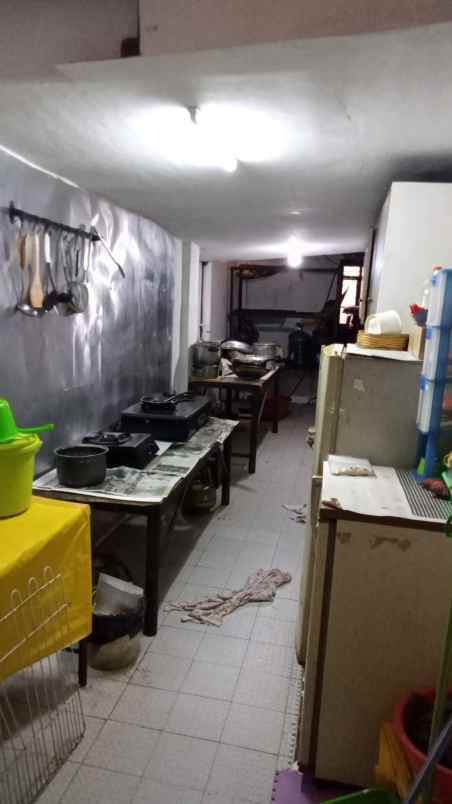 dijual rumah pasar baru