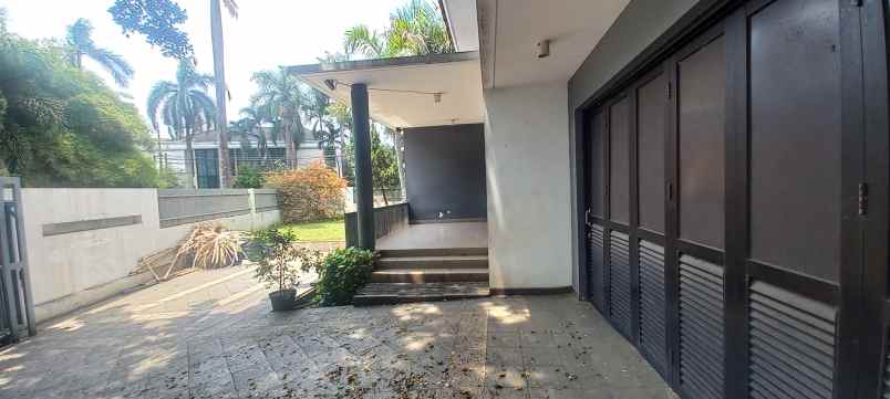 dijual rumah permata hijau